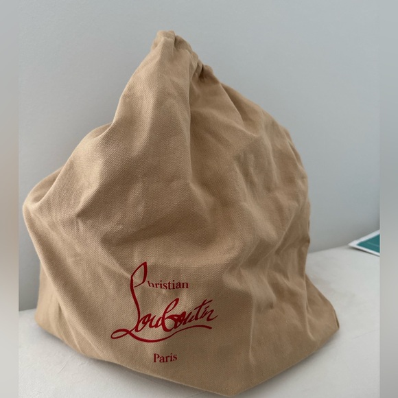 New never used Christian Louboutin bucket bag - Picture 2 of 5